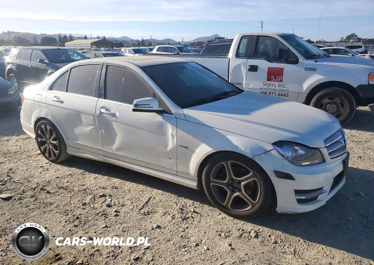 2012 Mercedes-Benz C 250 VIN:WDDGF4HB2CA641097 - 4