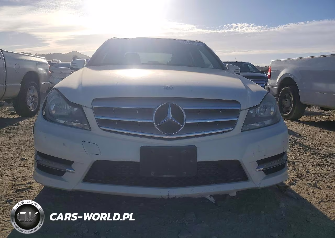 2012 Mercedes-Benz C 250 VIN:WDDGF4HB2CA641097 - 5
