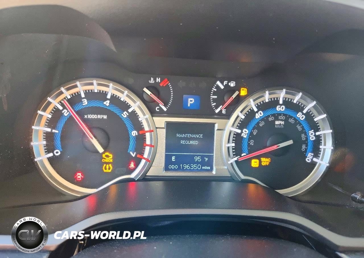 2018 Toyota 4Runner Limited VIN:JTEZU5JR8J5183332 - 9