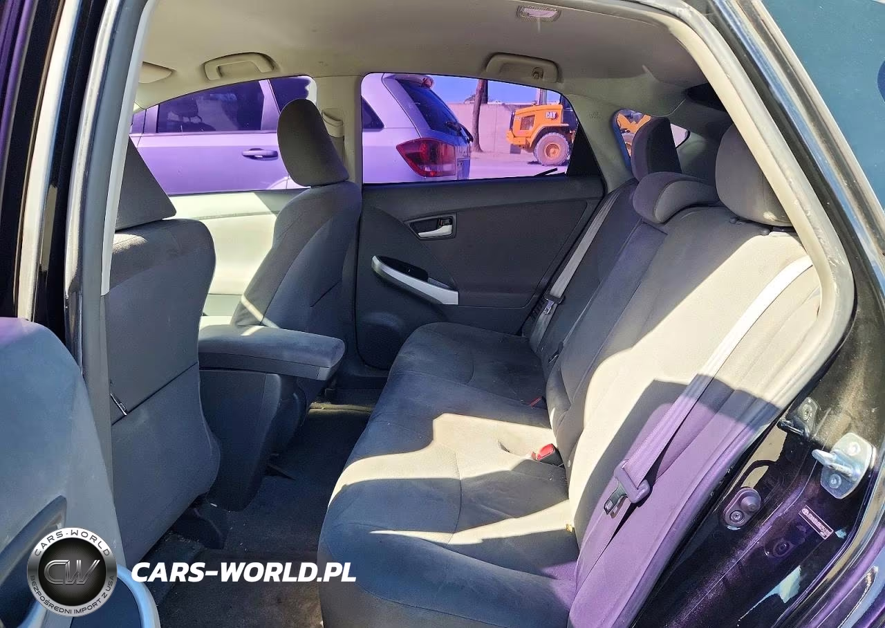 2011 Toyota Prius Two VIN:JTDKN3DU0B0251323 - 10