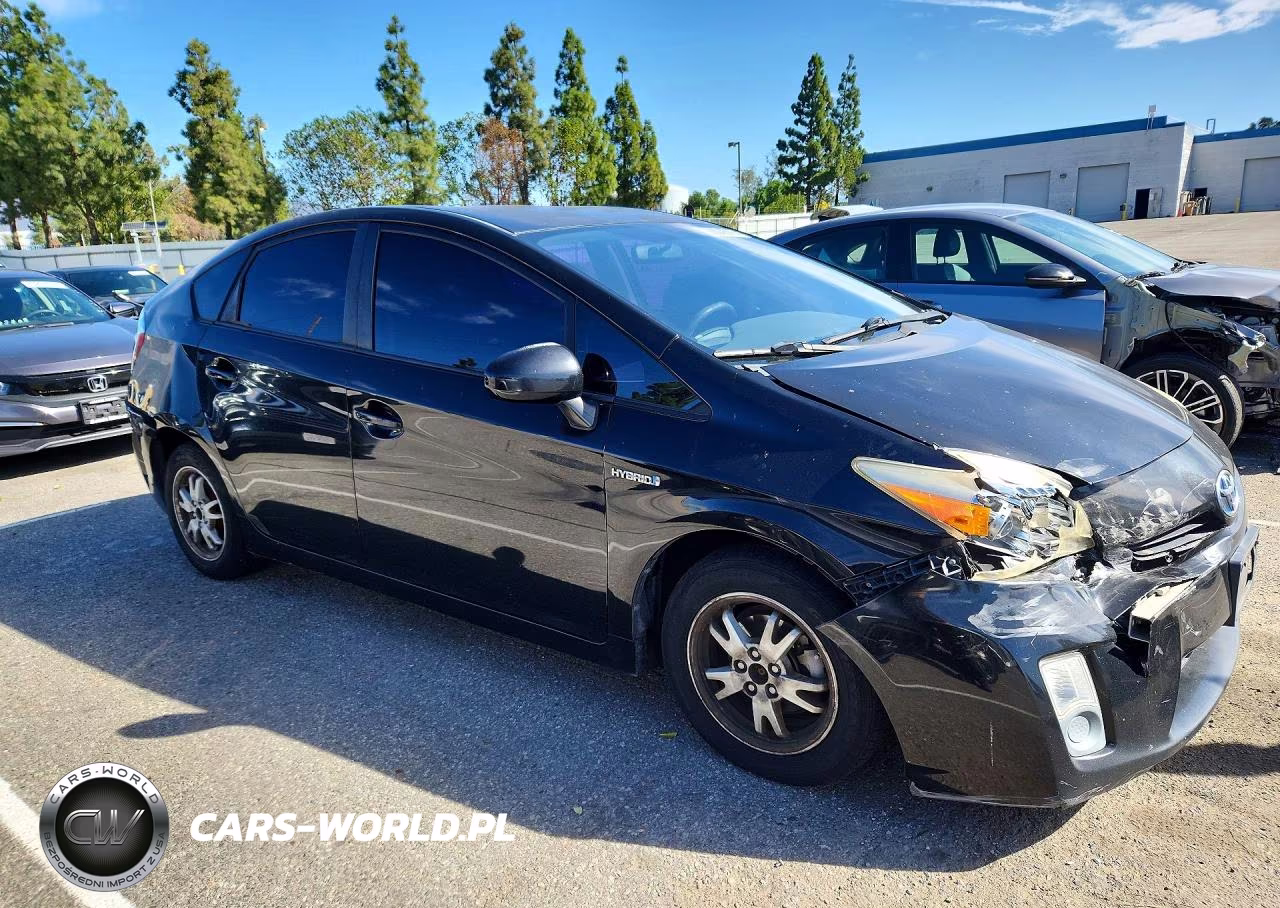 2011 Toyota Prius Two VIN:JTDKN3DU0B0251323 - 4