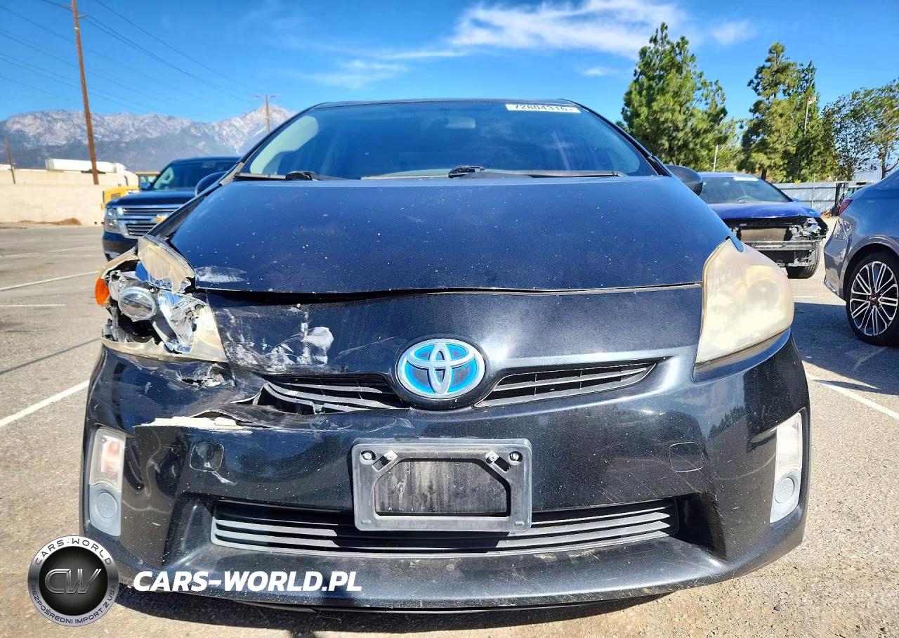 2011 Toyota Prius Two VIN:JTDKN3DU0B0251323 - 5