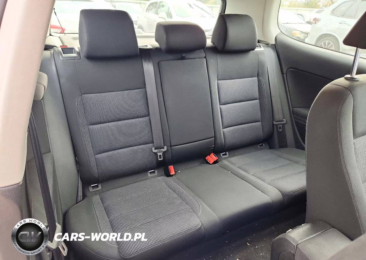 2013 Volkswagen Golf VIN:WVWBB7AJ8DW130386 - 10