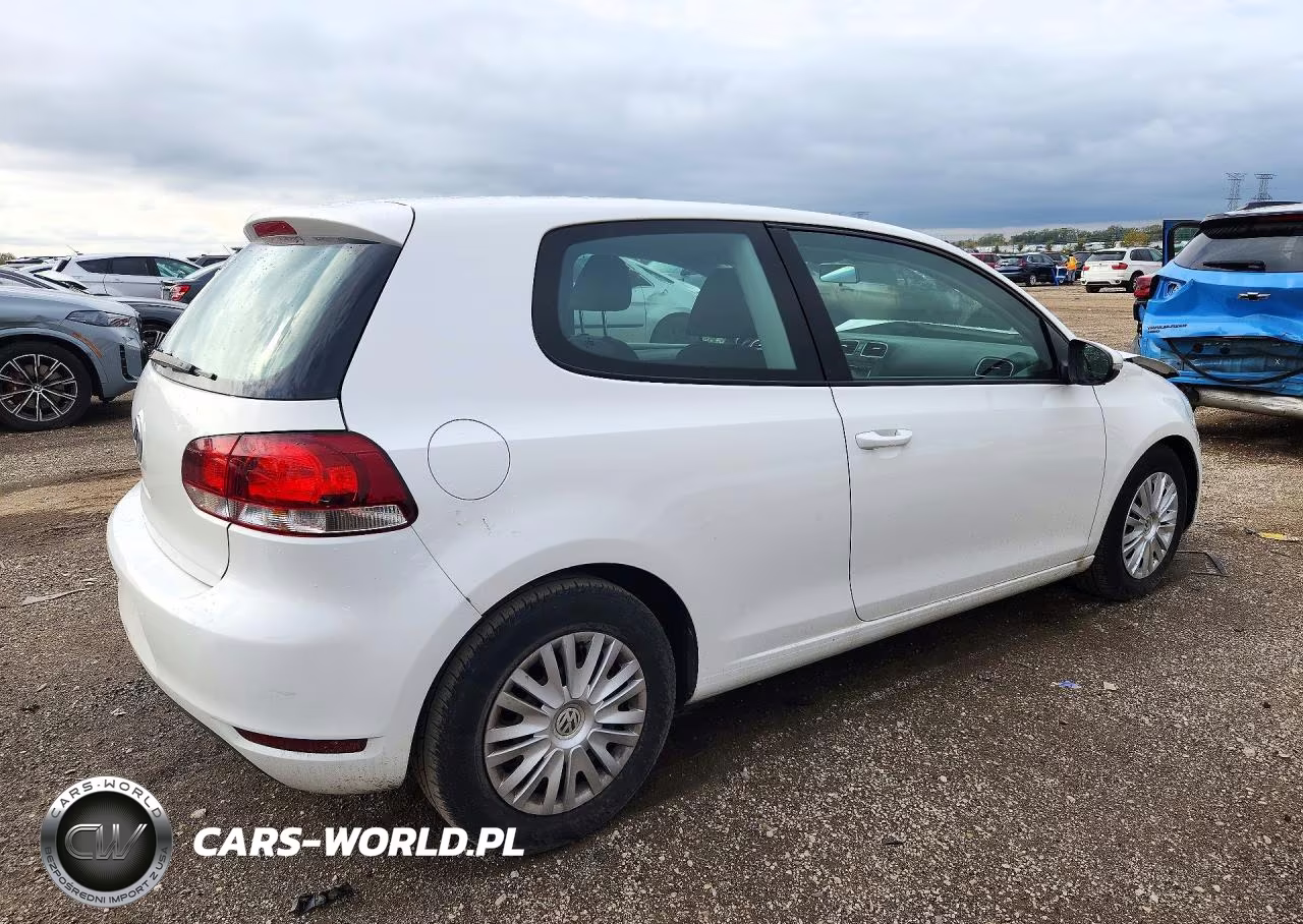 2013 Volkswagen Golf VIN:WVWBB7AJ8DW130386 - 3