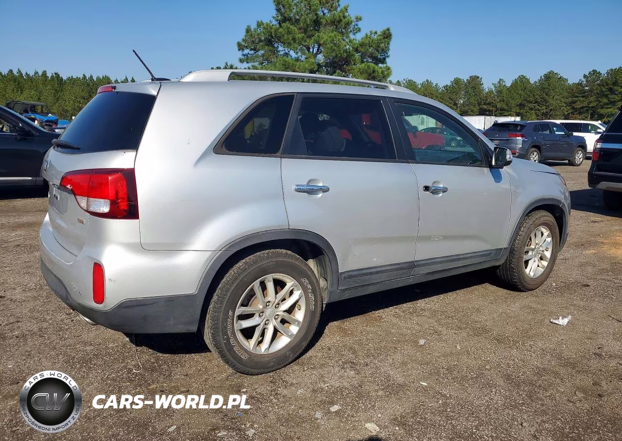 2014 Kia Sorento Lx VIN:5XYKT3A62EG528449 - 3