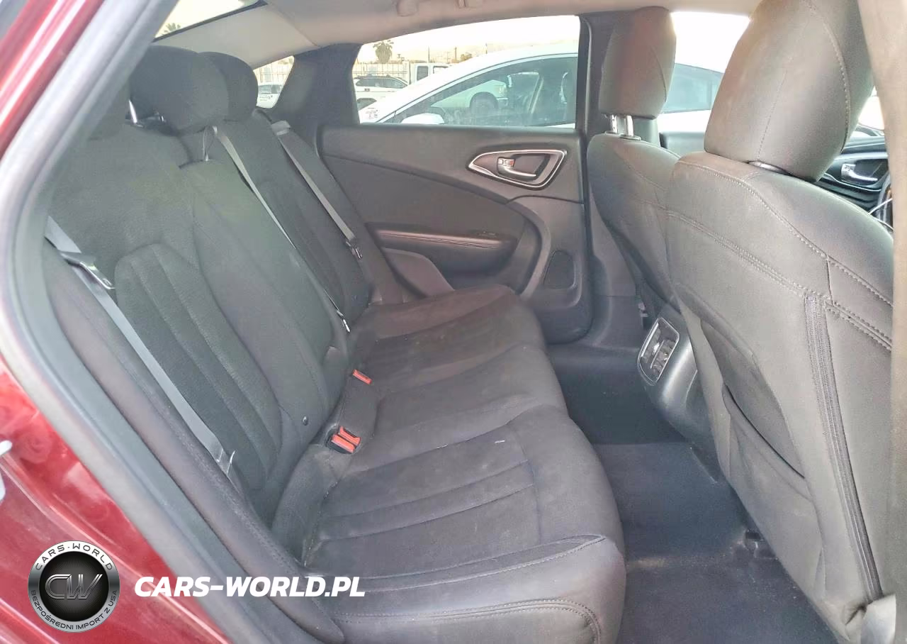 2015 Chrysler 200 Limited VIN:1C3CCCAB0FN567654 - 10