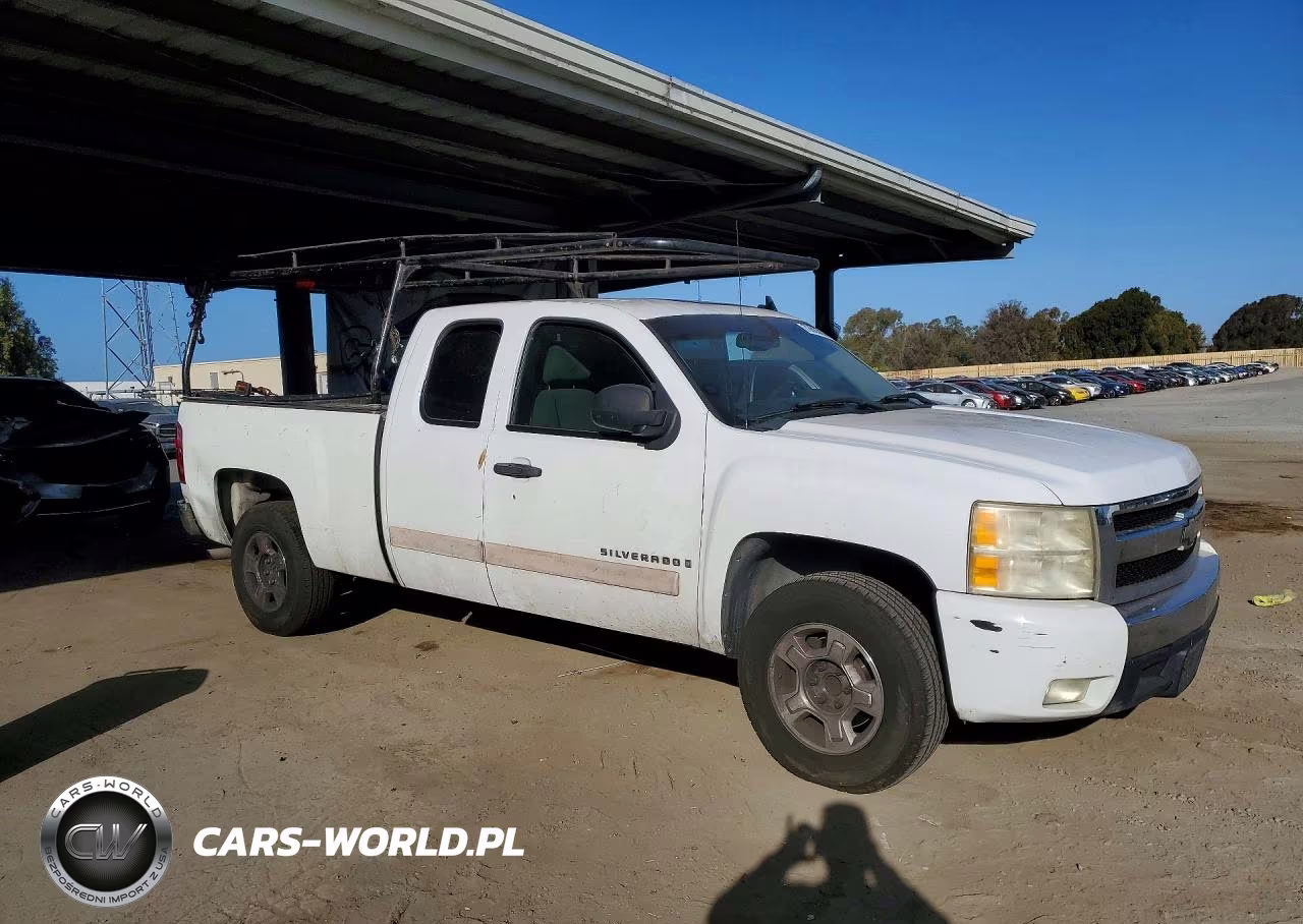 2008 Chevrolet Silverado C1500 VIN:1GCEC19J58Z135951 - 4