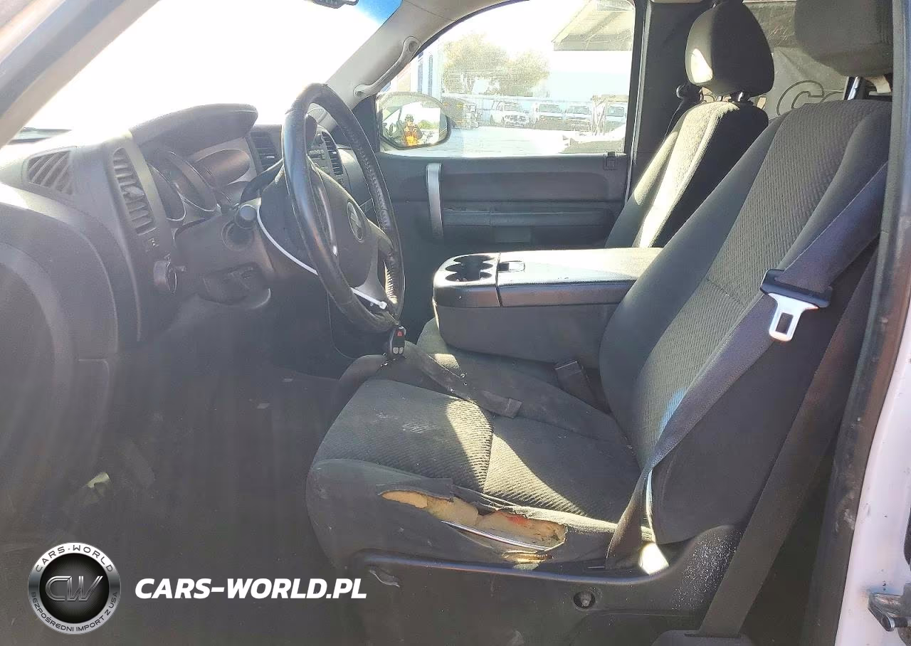 2008 Chevrolet Silverado C1500 VIN:1GCEC19J58Z135951 - 7