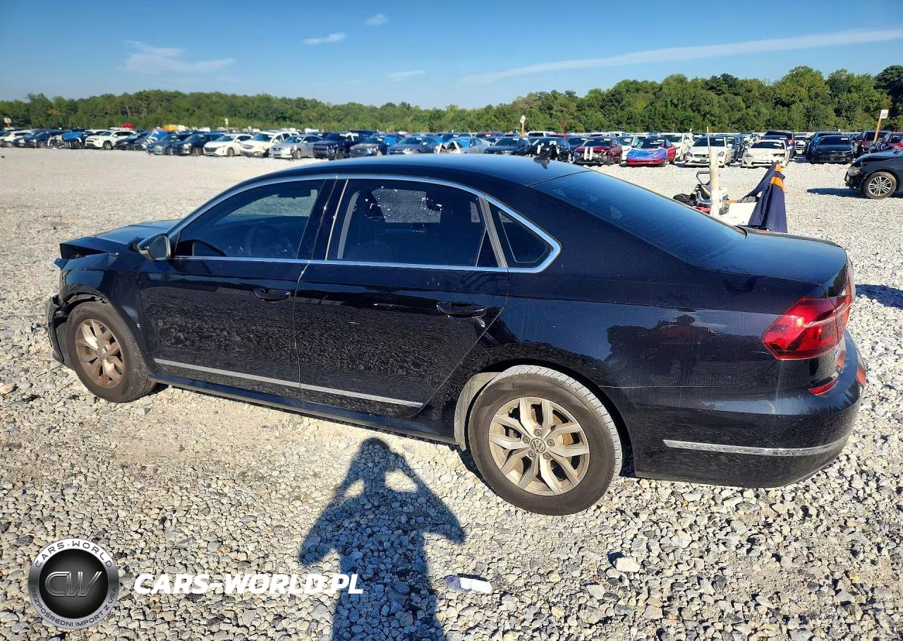 2017 Volkswagen Passat S VIN:1VWAT7A33HC024197 - 2