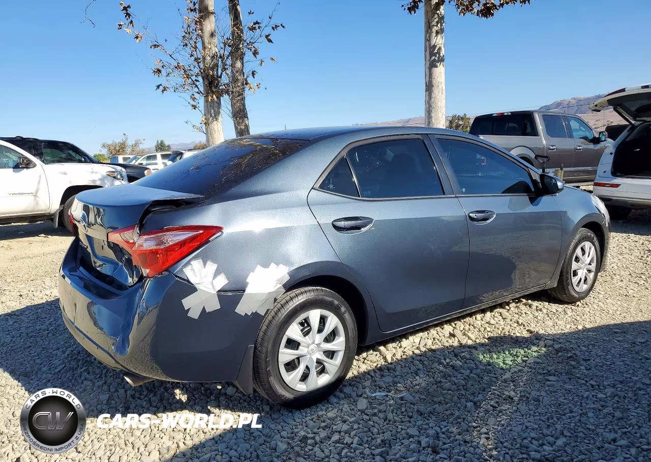 2017 Toyota Corolla L VIN:5YFBURHE0HP582197 - 3