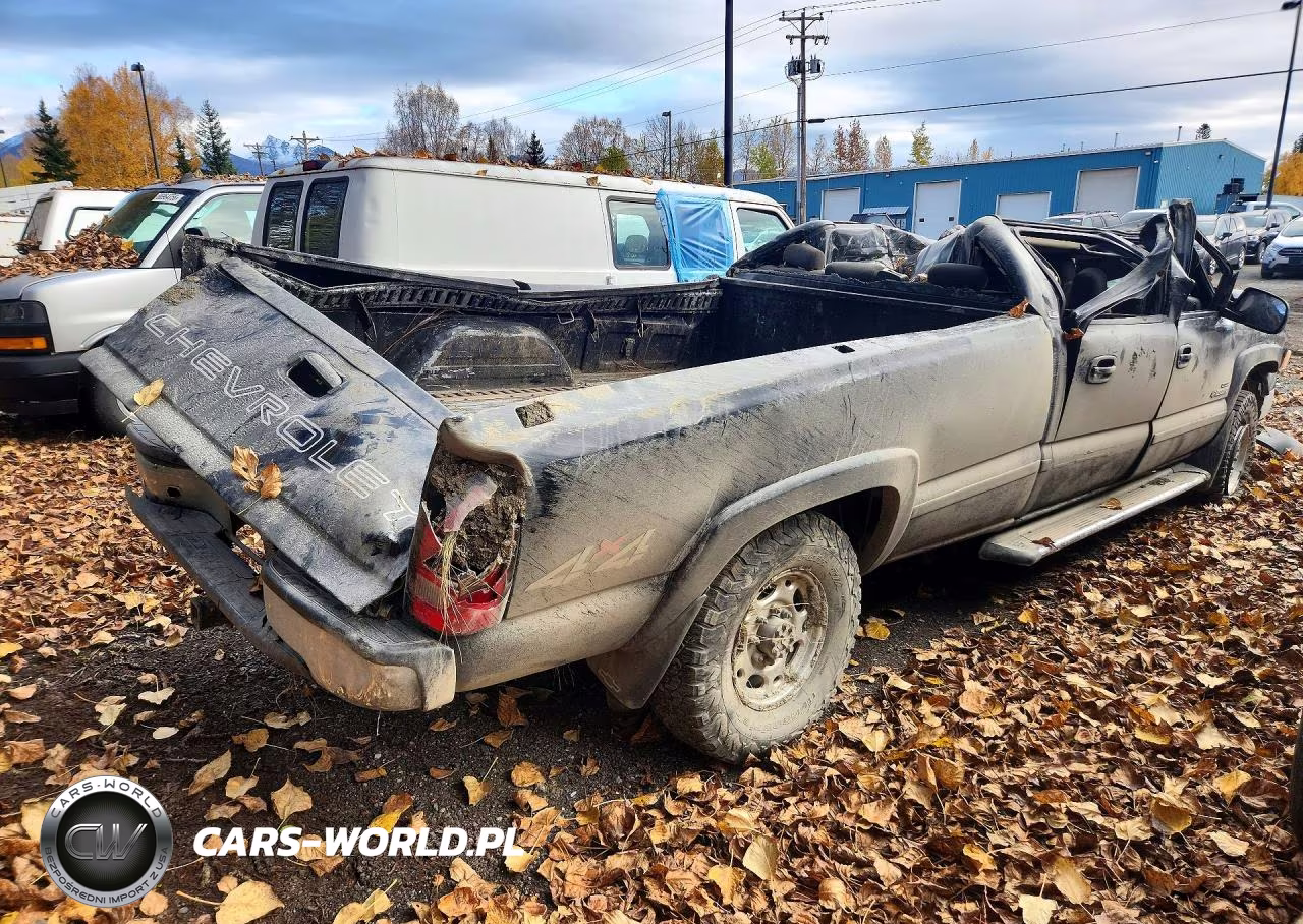 2006 Chevrolet Silverado K2500 Heavy Duty VIN:1GCHK23256F109856 - 3