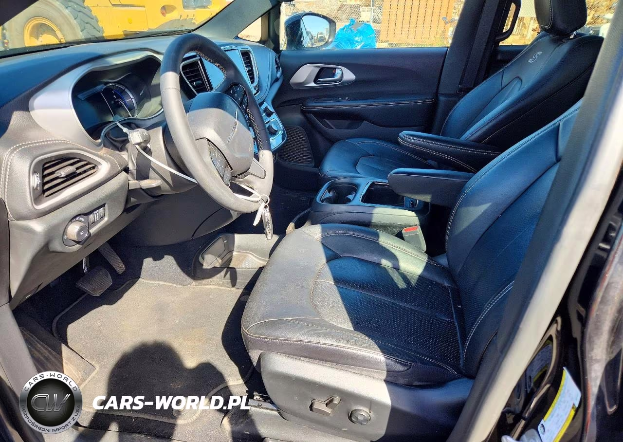 2022 Chrysler Pacifica Hybrid Touring L VIN:2C4RC1L7XNR214231 - 7