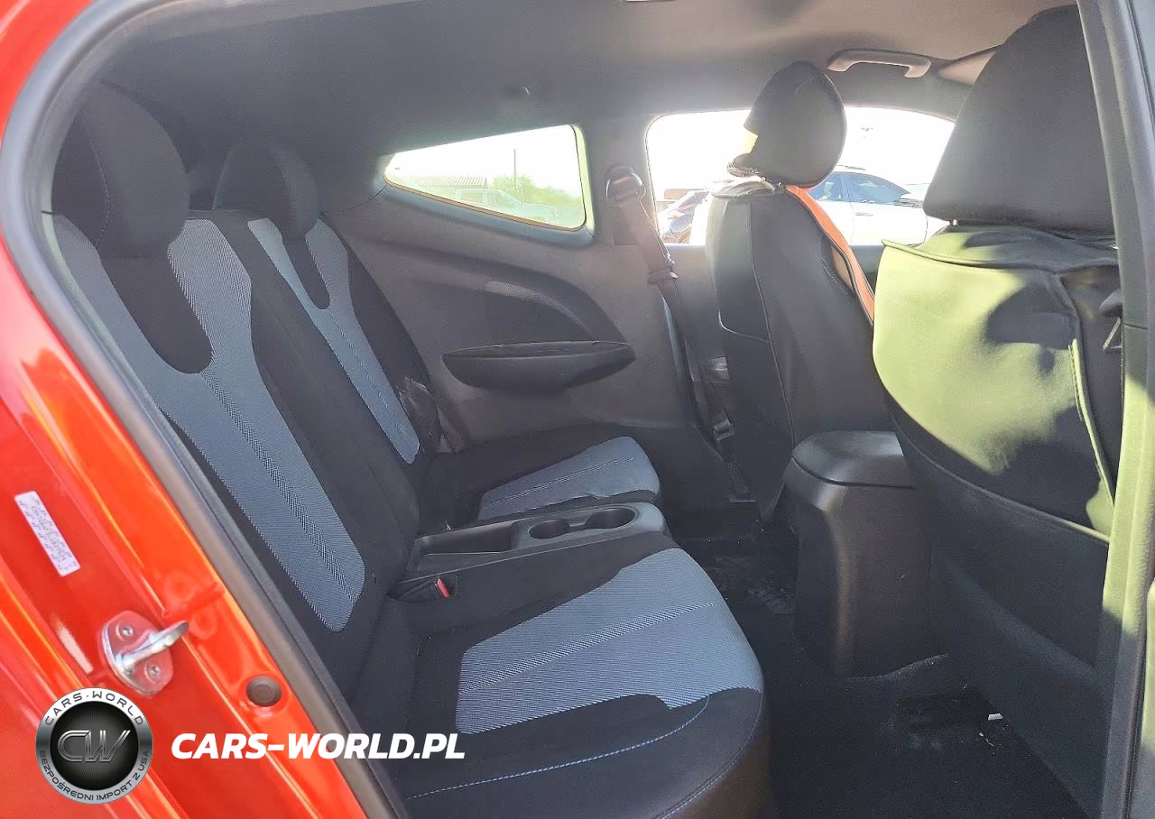 2020 Hyundai Veloster 2.0L VIN:KMHTG6AF3LU027524 - 10