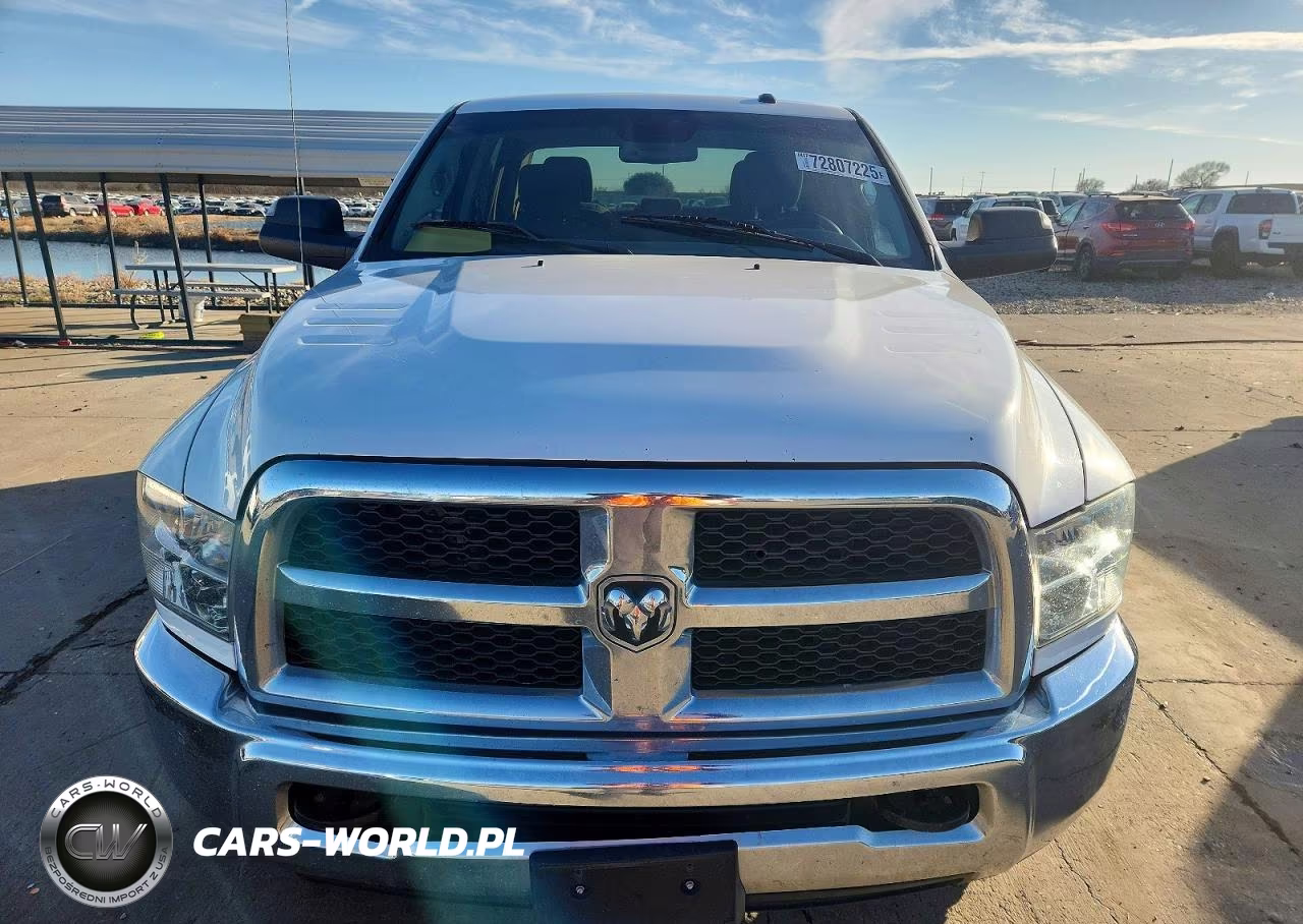 2018 Ram 2500 St VIN:3C6UR5CJXJG155961 - 5