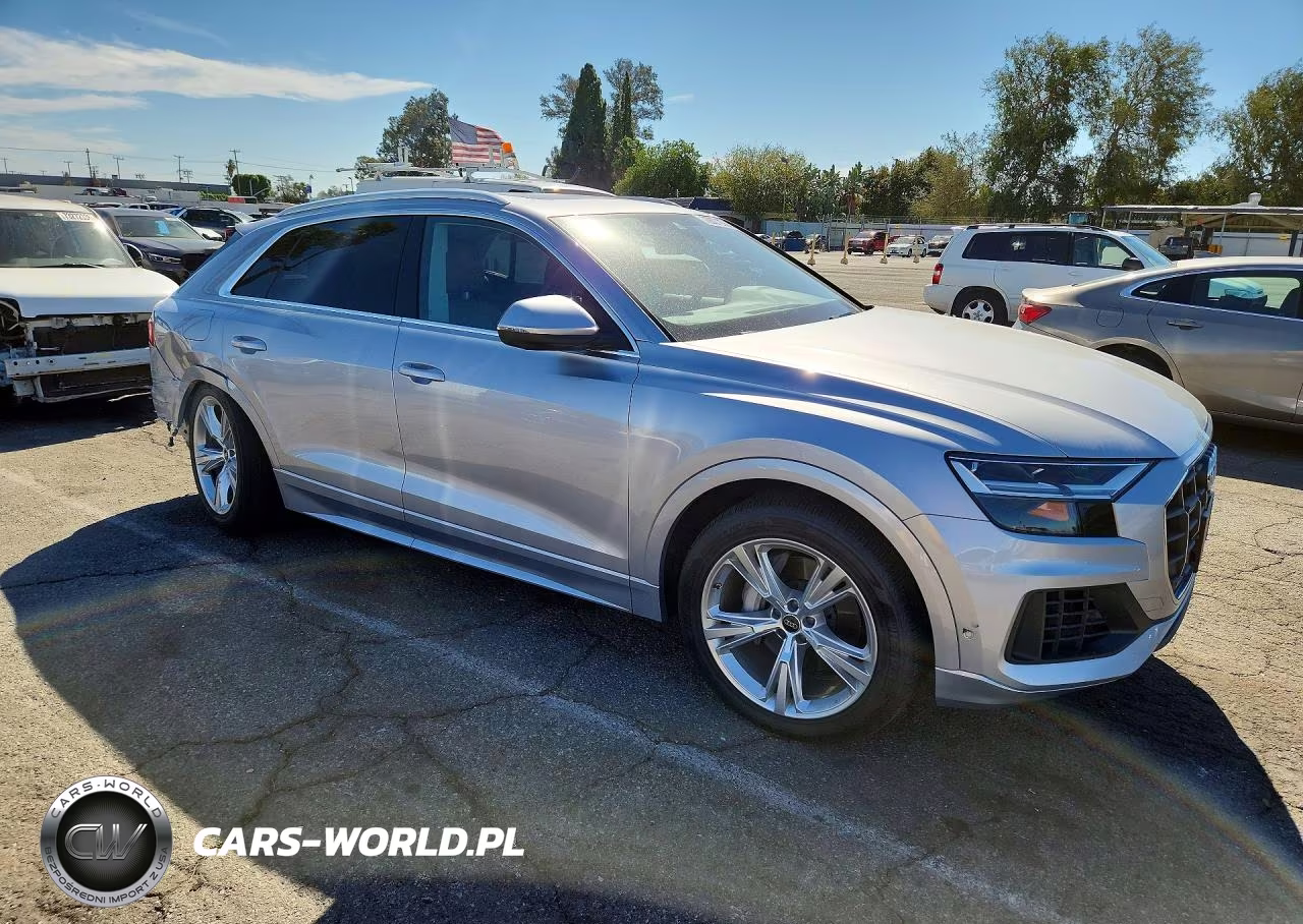 2022 Audi Q8 Premium VIN:WA1AVBF10ND028411 - 4