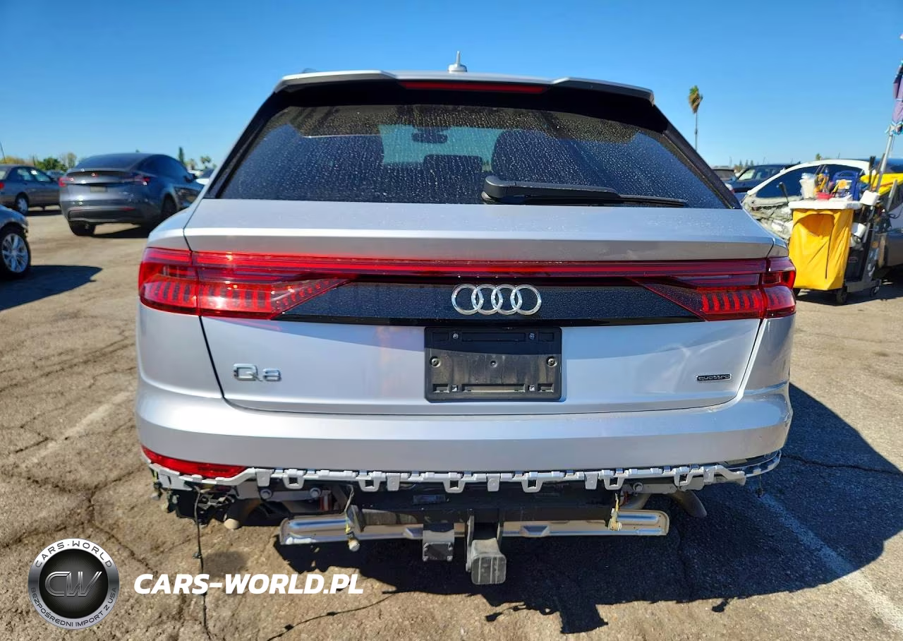 2022 Audi Q8 Premium VIN:WA1AVBF10ND028411 - 6