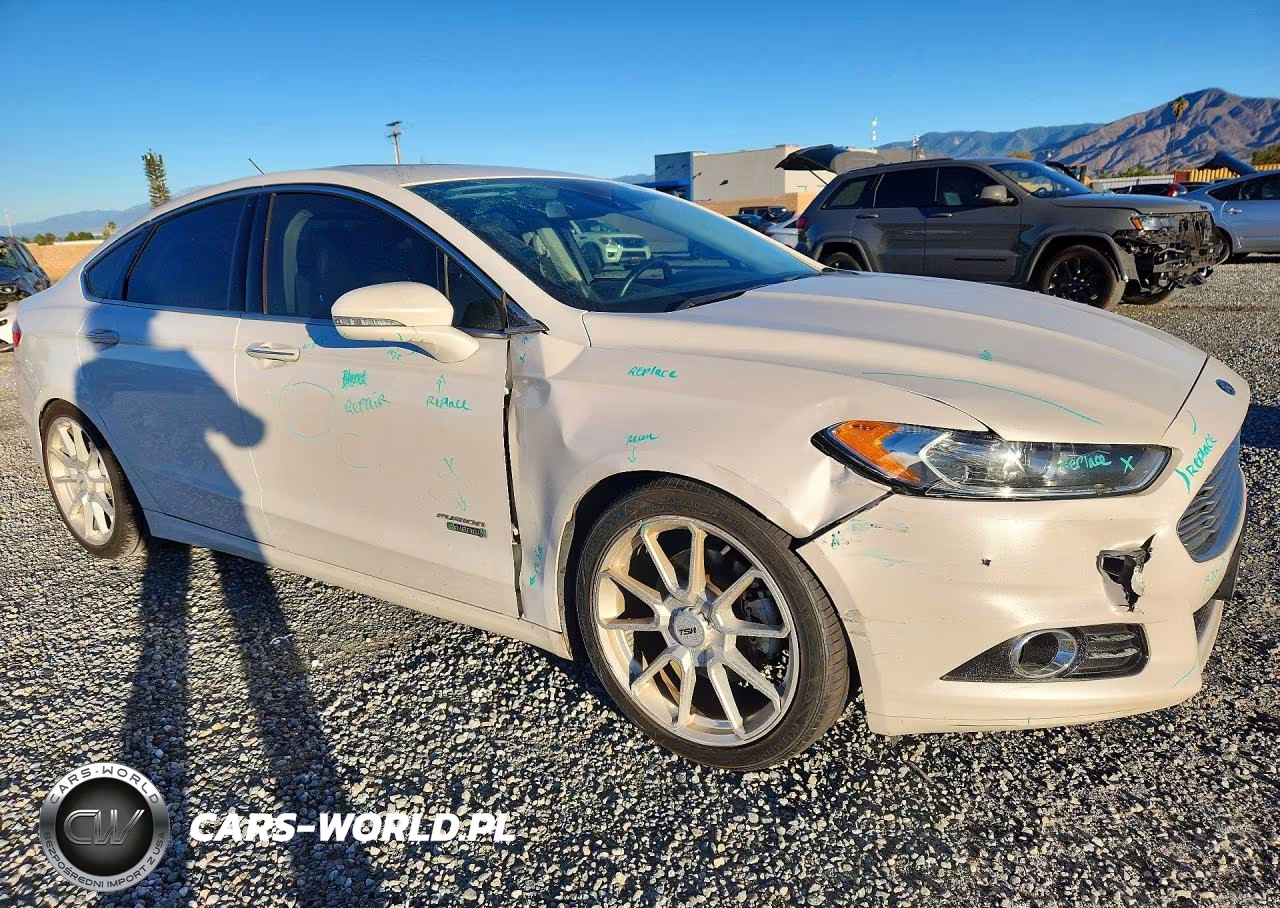 2016 Ford Fusion Titanium Phev VIN:3FA6P0SU2GR193614 - 4