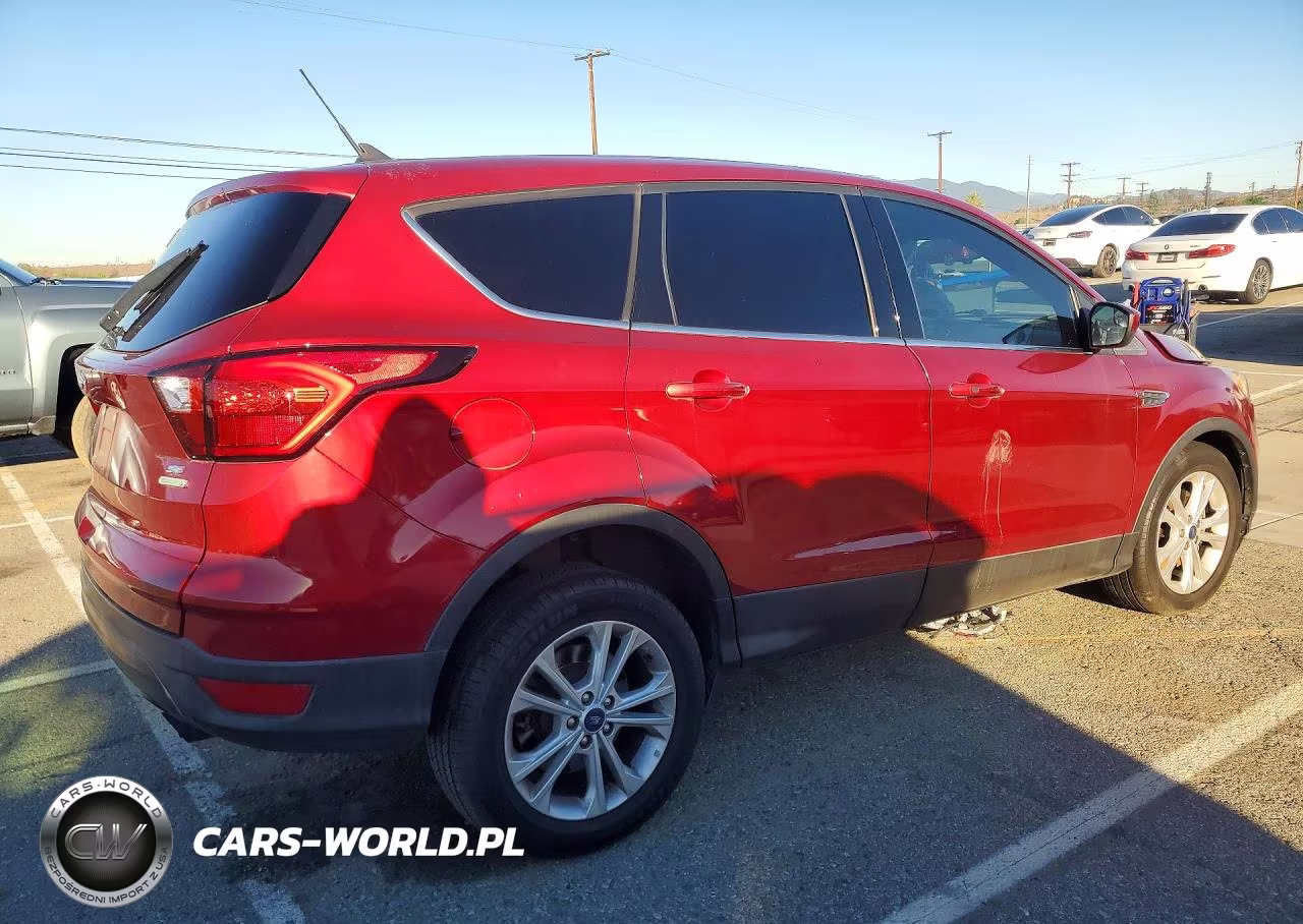 2019 Ford Escape Se VIN:1FMCU0G97KUB12100 - 3