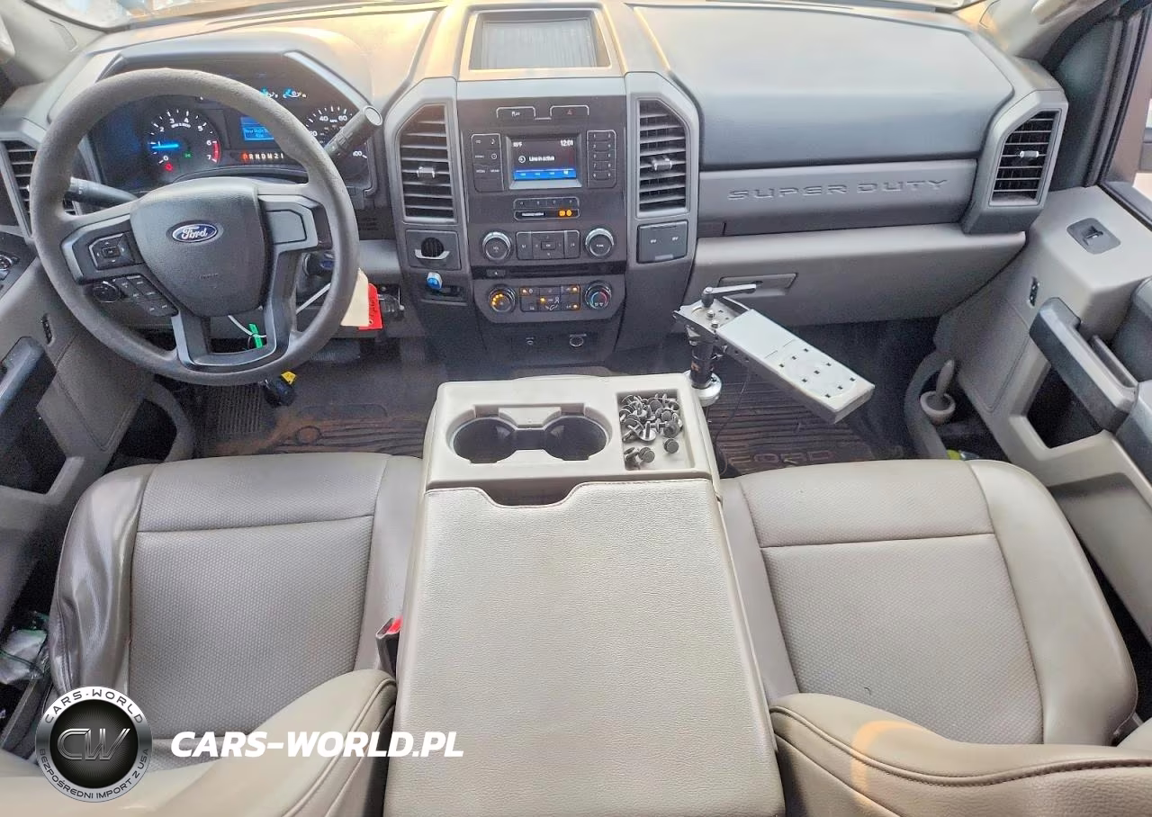 2017 Ford F350 Super Duty VIN:1FD8W3G69HEC80864 - 8