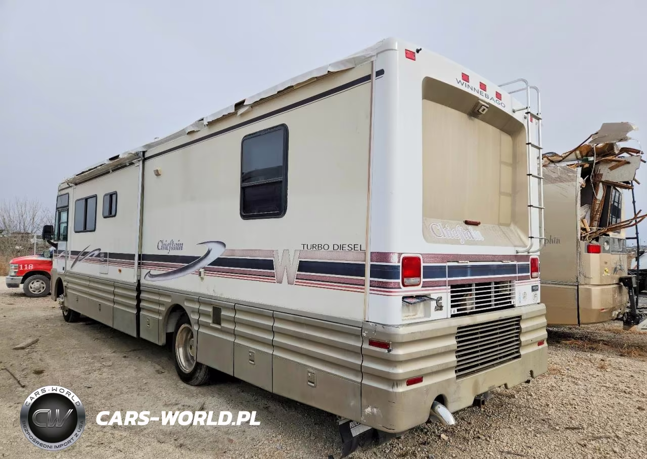 1999 Winnebago Cheiftain Recreational Vehicle VIN:4UZHXFBC7XCB57699 - 3