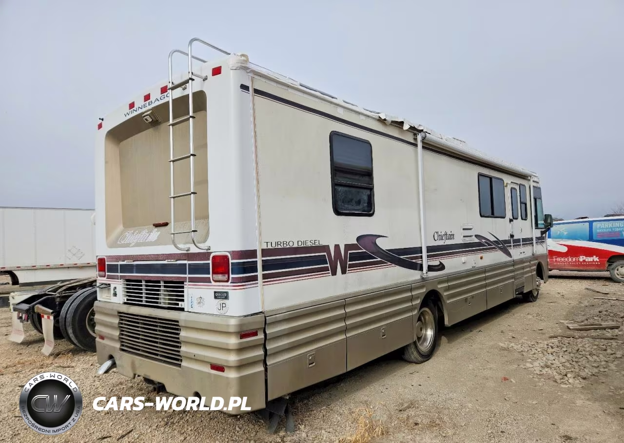 1999 Winnebago Cheiftain Recreational Vehicle VIN:4UZHXFBC7XCB57699 - 4