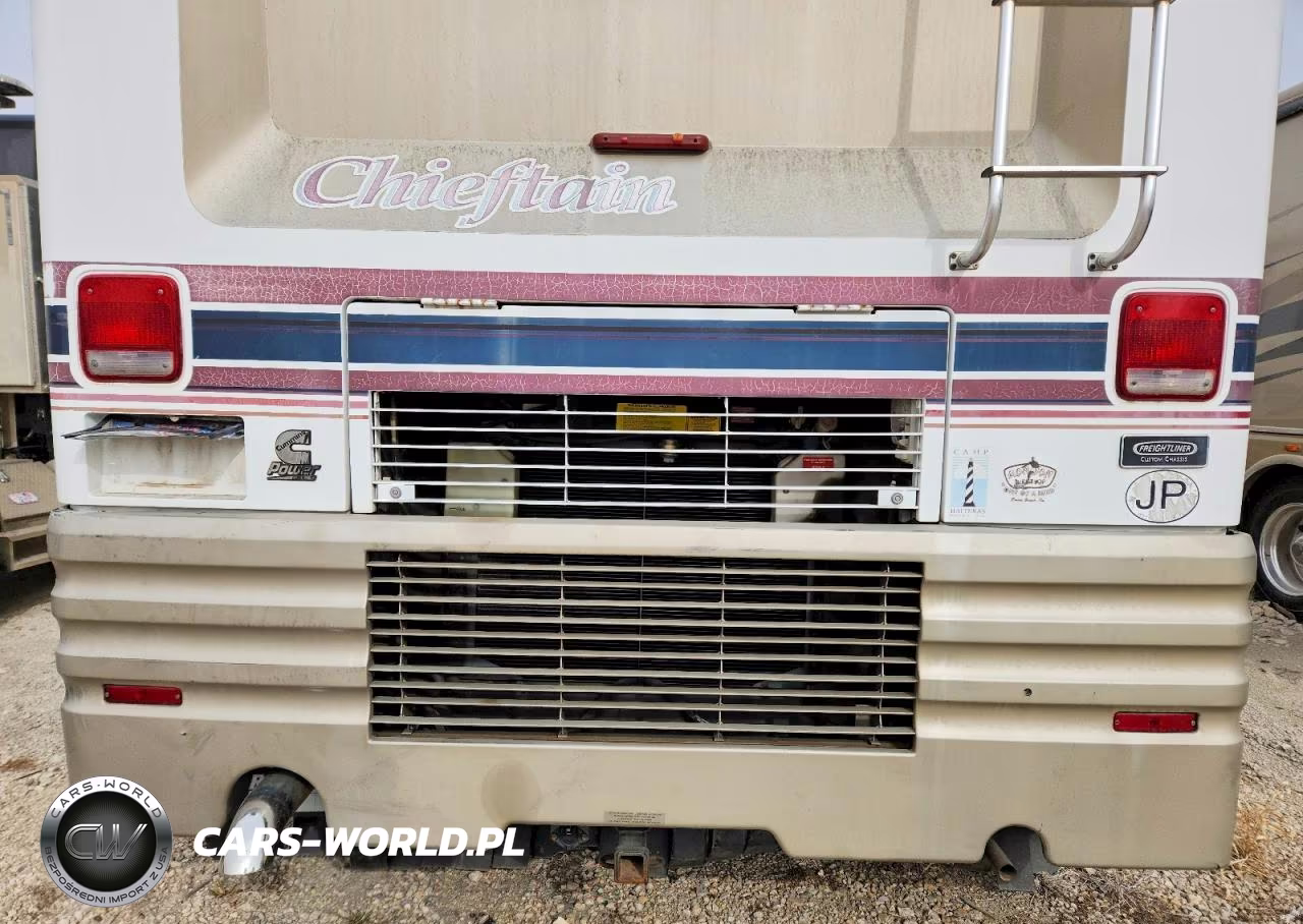 1999 Winnebago Cheiftain Recreational Vehicle VIN:4UZHXFBC7XCB57699 - 7