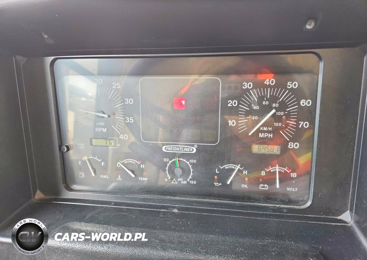 1999 Winnebago Cheiftain Recreational Vehicle VIN:4UZHXFBC7XCB57699 - 8