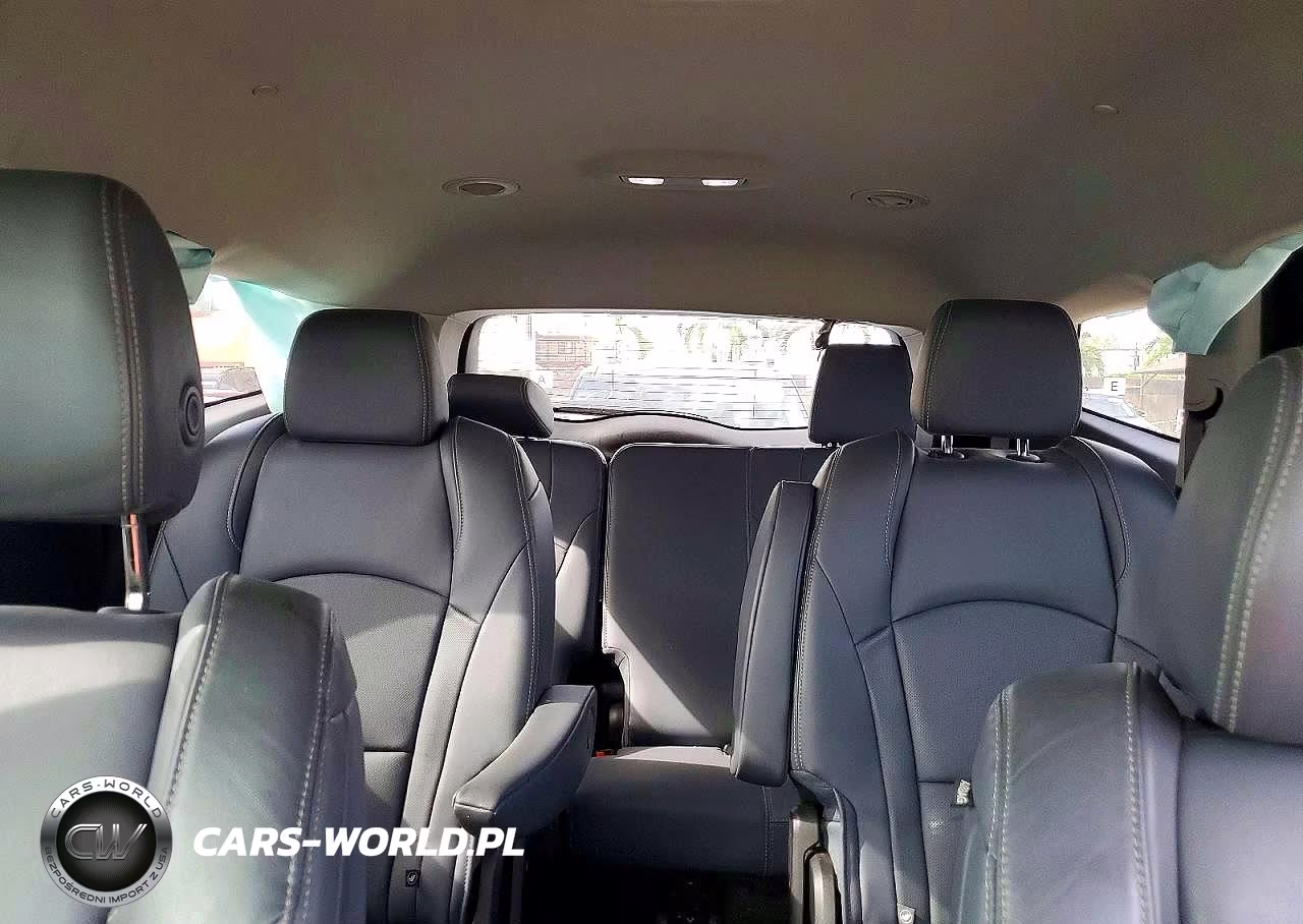 2019 Buick Enclave Essence VIN:5GAERBKWXKJ235206 - 10