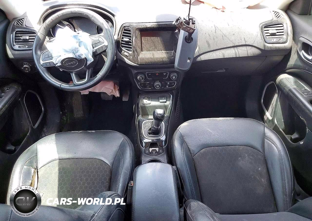 2019 Jeep Compass Latitude VIN:3C4NJCBB4KT676847 - 8