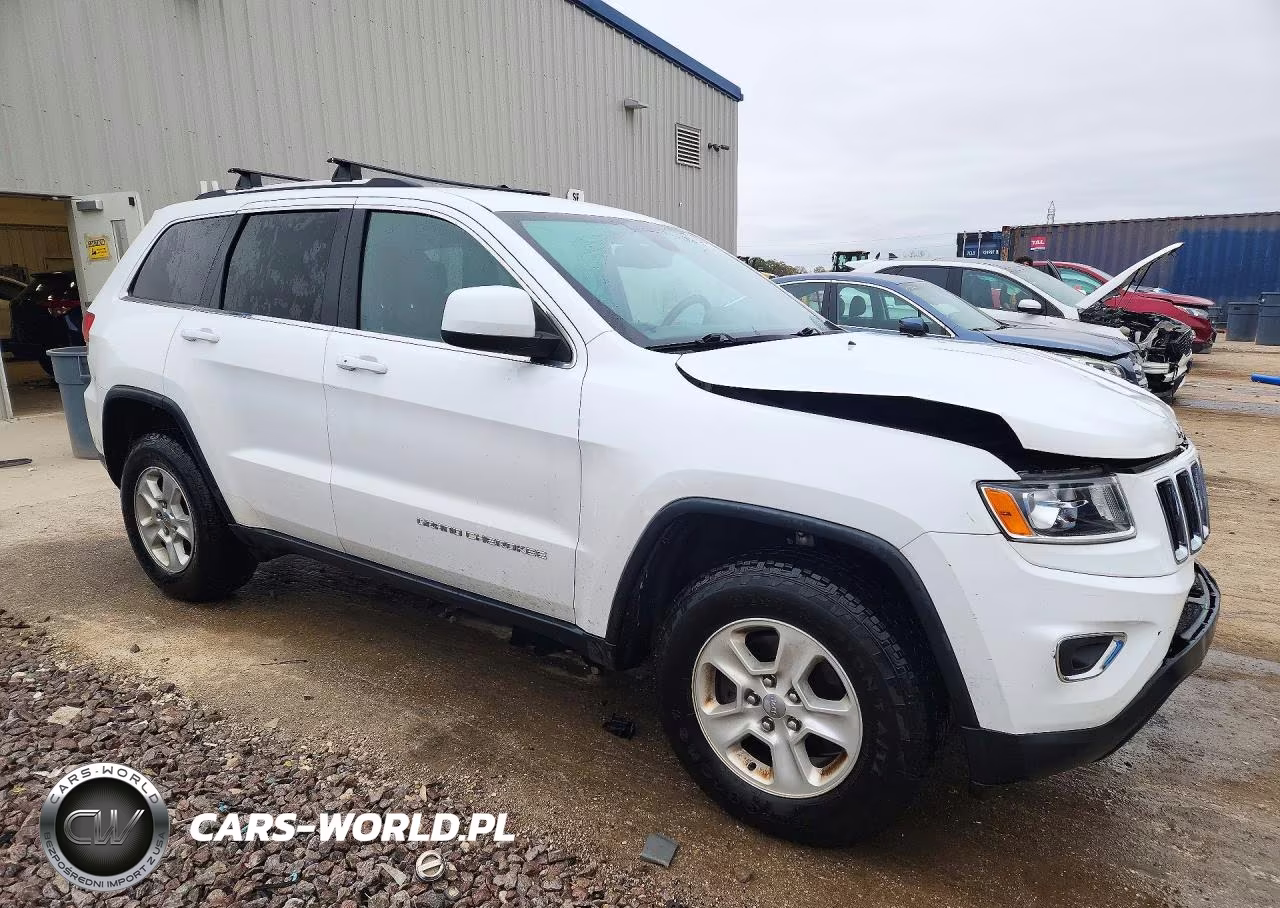 2016 Jeep Grand Cherokee Laredo VIN:1C4RJFAG6GC342063 - 4
