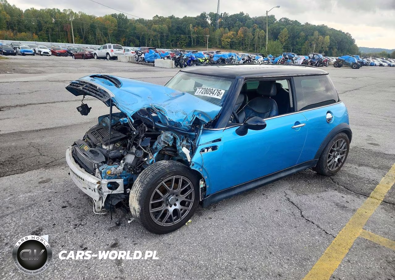 2004 Mini Cooper S VIN:WMWRE33474TD77826 - 1