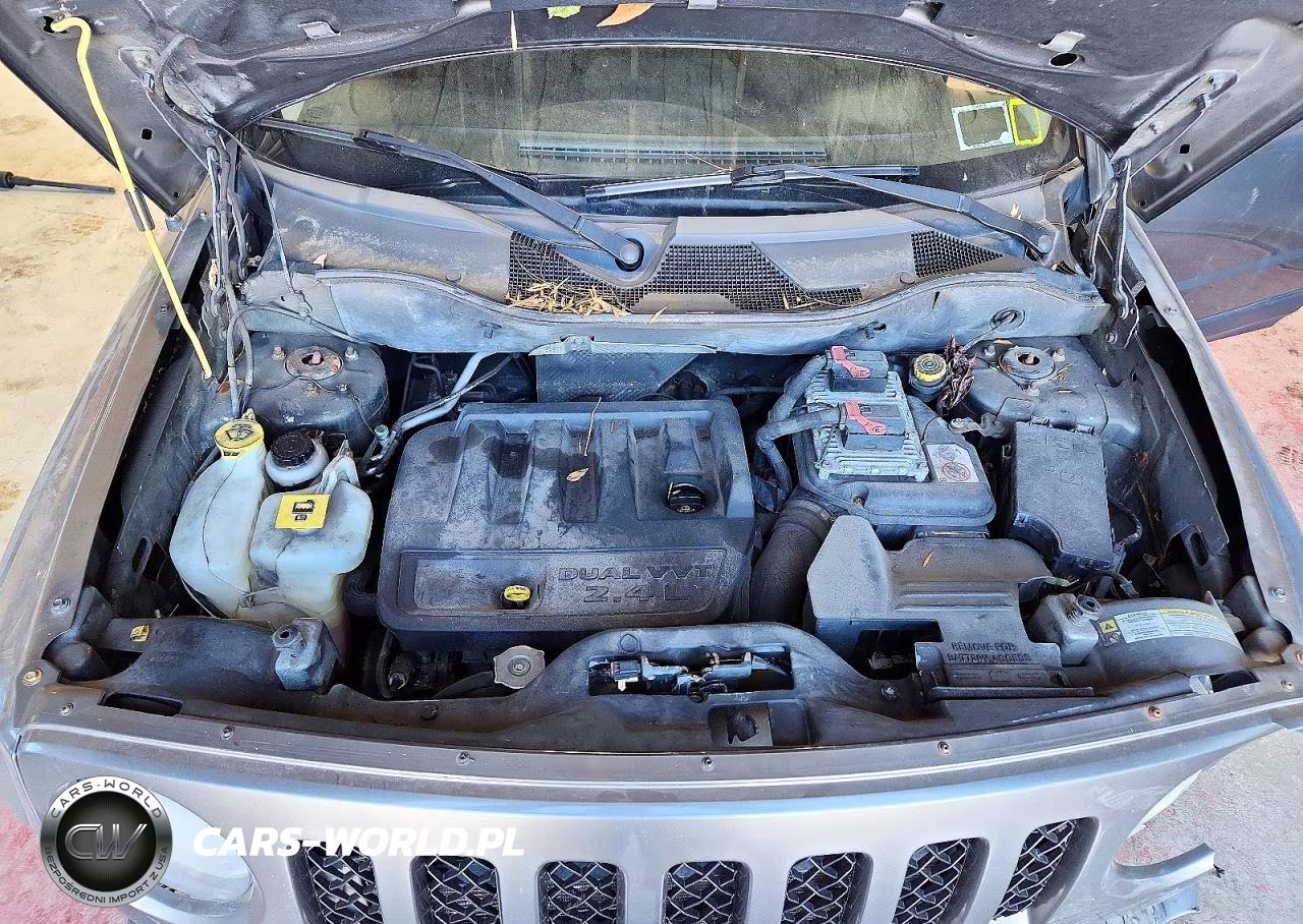 2012 Jeep Patriot Latitude VIN:1C4NJRFB1CD538512 - 11