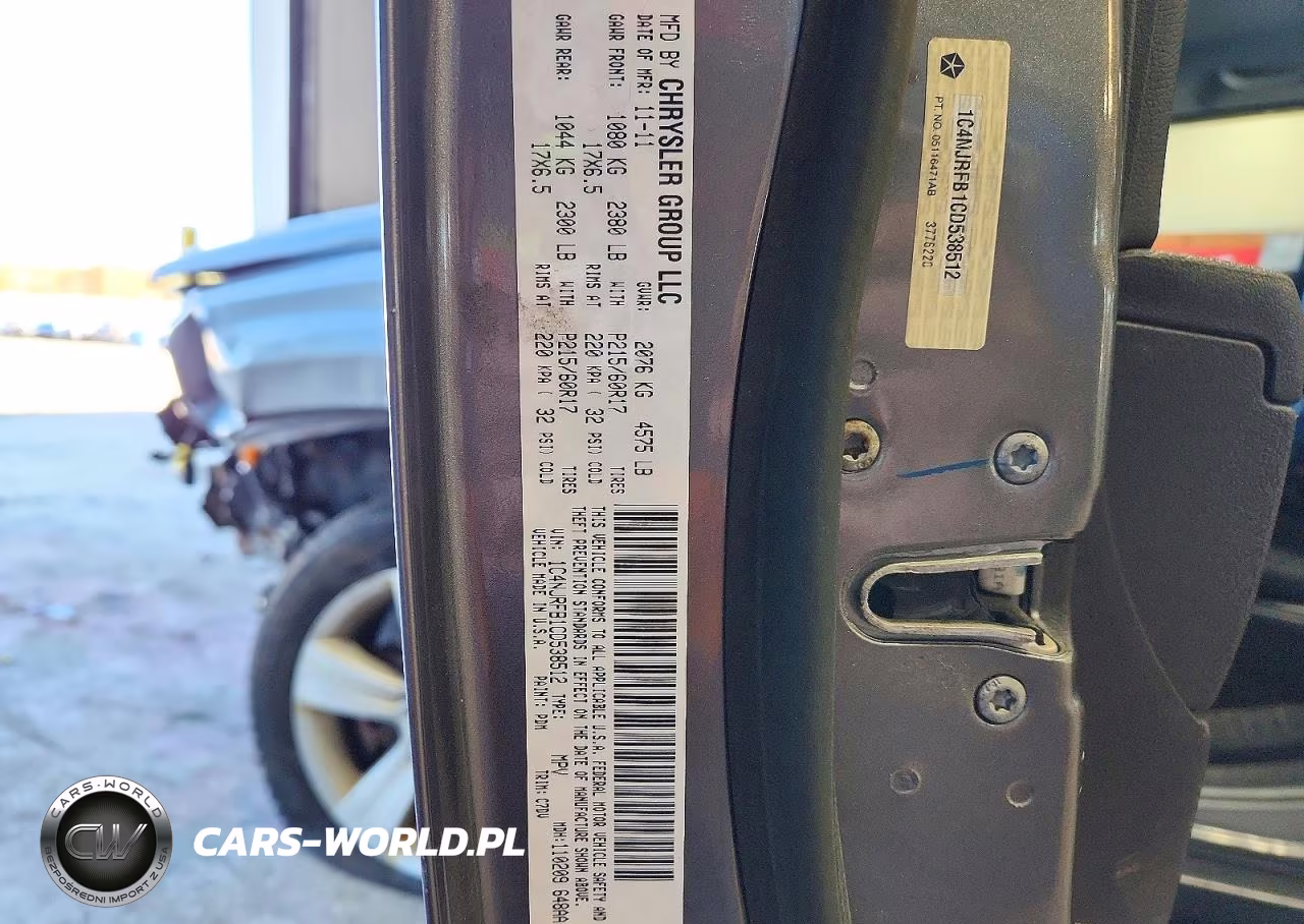 2012 Jeep Patriot Latitude VIN:1C4NJRFB1CD538512 - 12