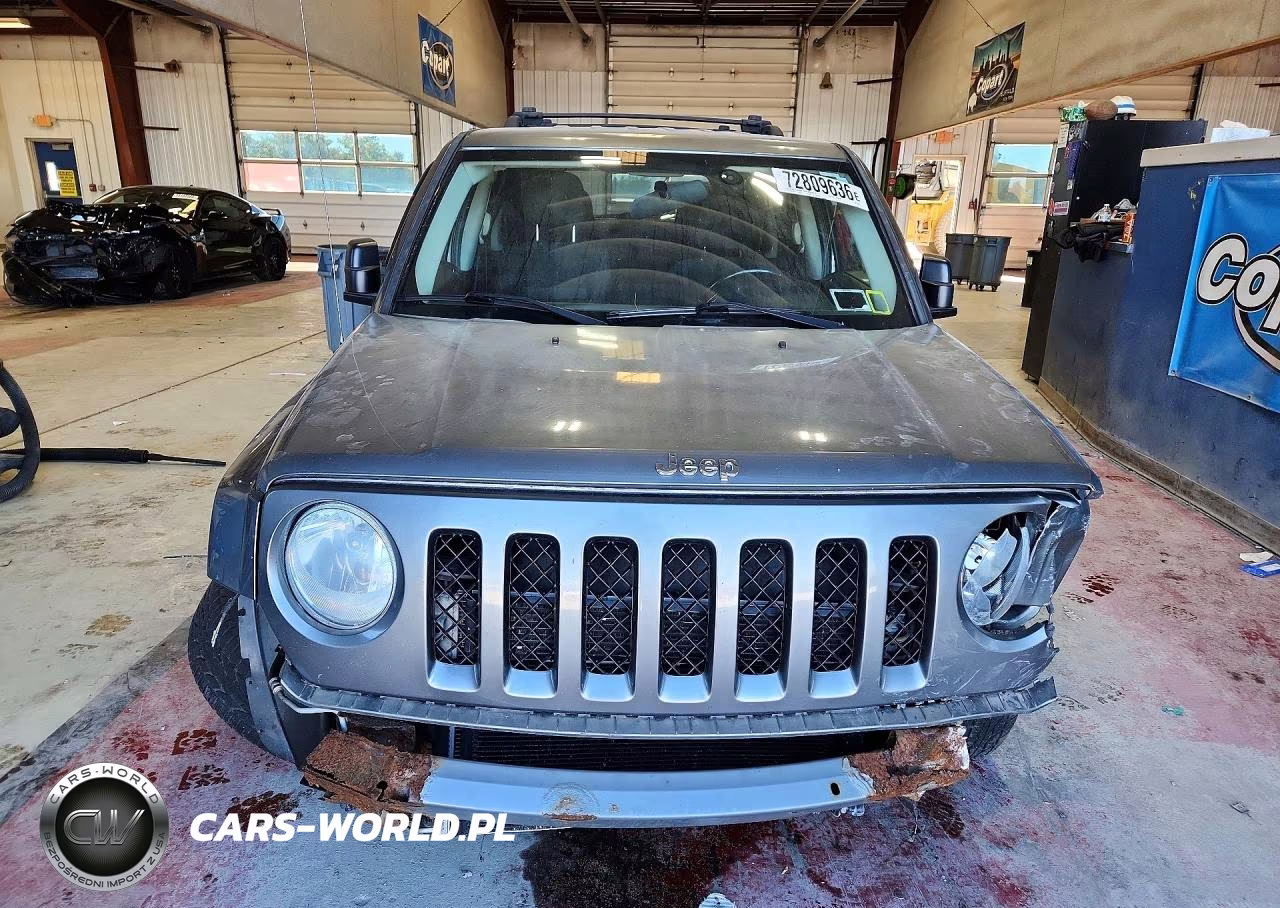 2012 Jeep Patriot Latitude VIN:1C4NJRFB1CD538512 - 5