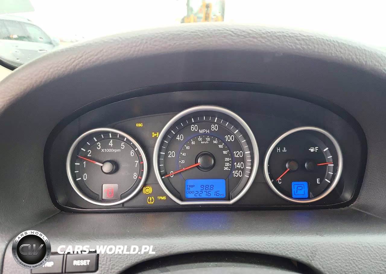 2011 Hyundai Veracruz Limited VIN:KM8NUDCC3BU154765 - 9