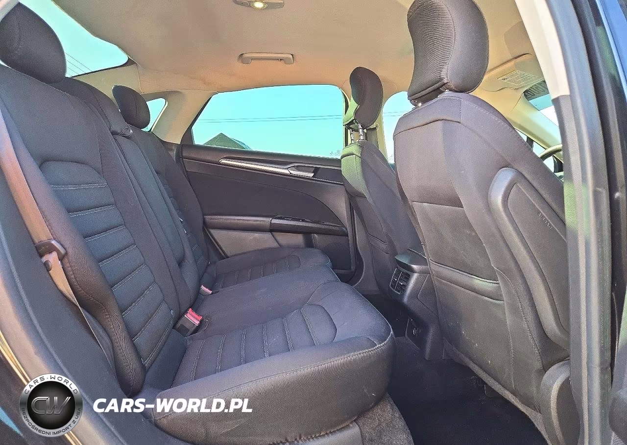 2015 Ford Fusion Se VIN:1FA6P0H75F5120613 - 10