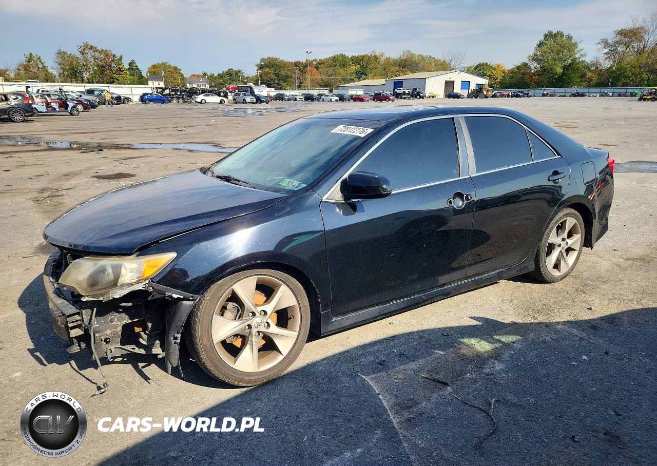 2012 Toyota Camry Se Limited Edition – zdjęcie 1 z 13