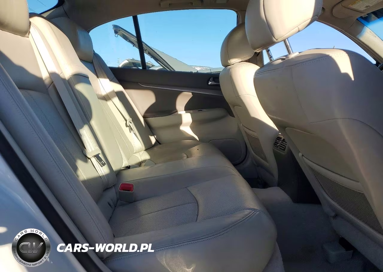 2010 Infiniti G37 Sedan Base VIN:JN1CV6AP9AM204385 - 10