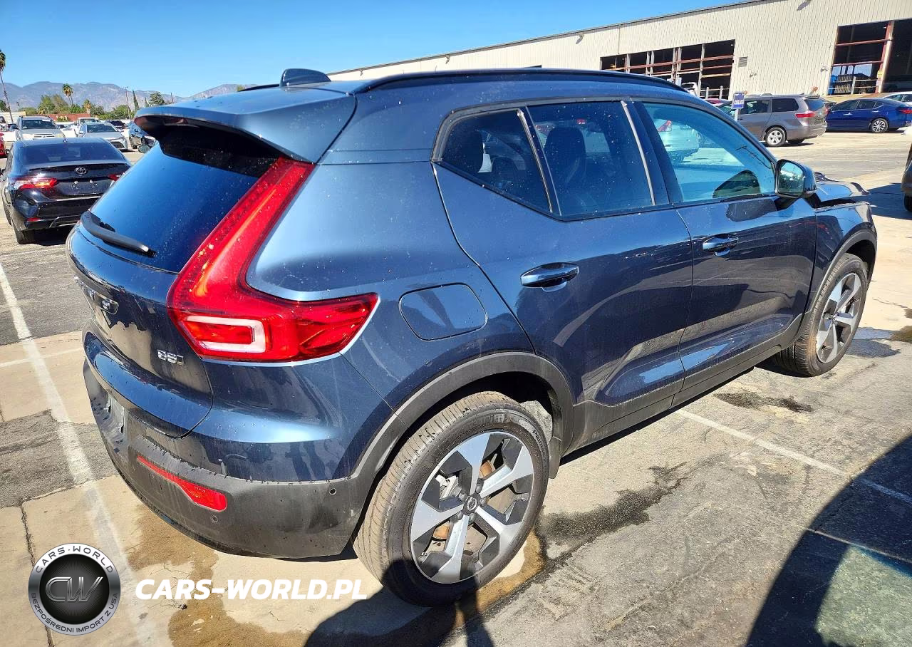 2026 Volvo Xc40 Plus VIN:YV4L12UC9T2806046 - 3