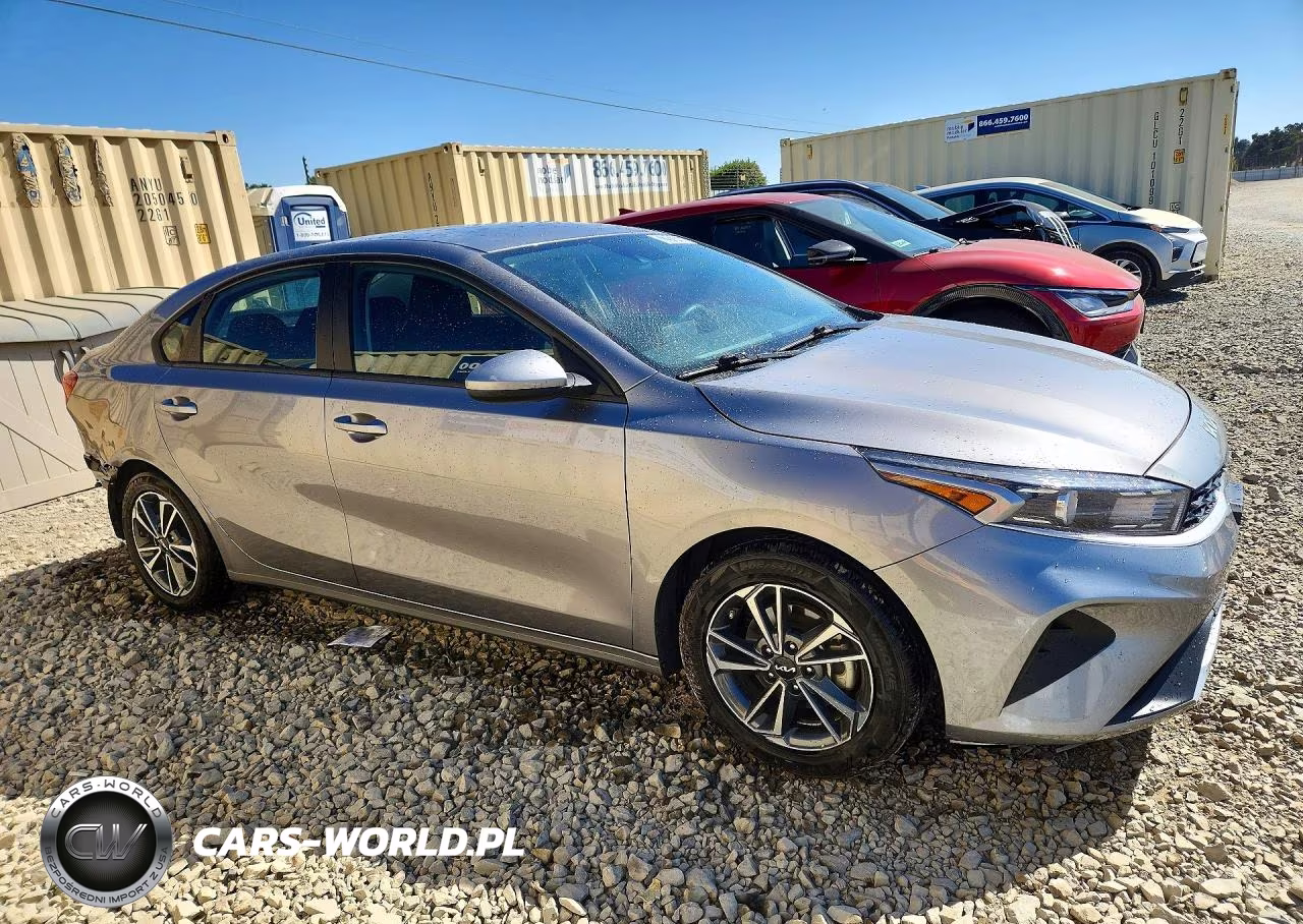 2023 Kia Forte Lxs VIN:3KPF24AD7PE629723 - 4