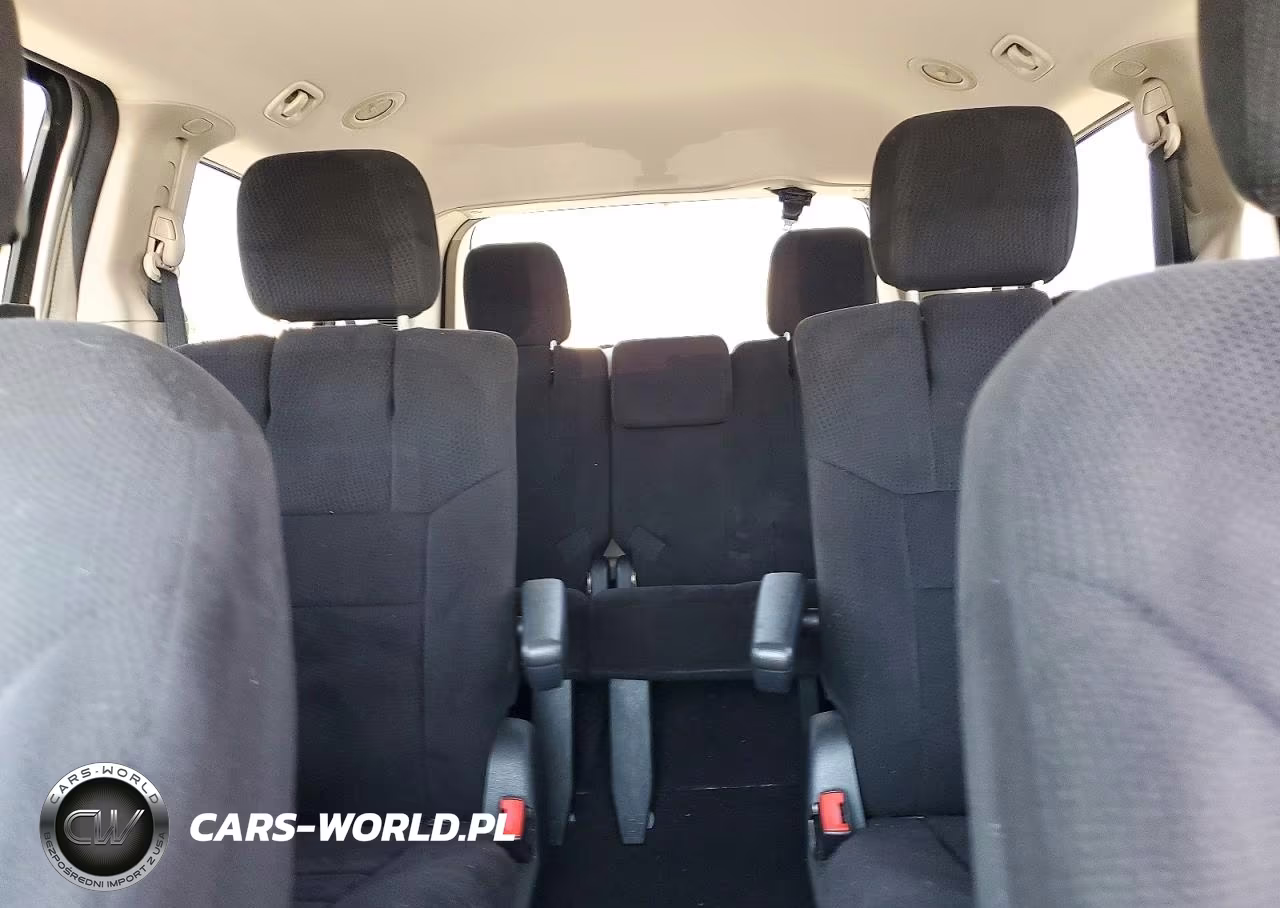 2011 Dodge Grand Caravan Mainstreet VIN:2D4RN3DG8BR639739 - 10
