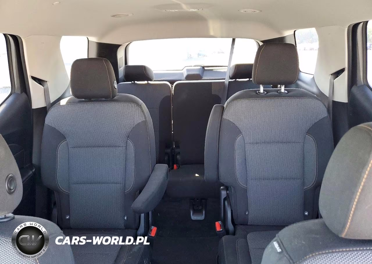 2018 Chevrolet Traverse Lt VIN:1GNERGKW3JJ285480 - 10