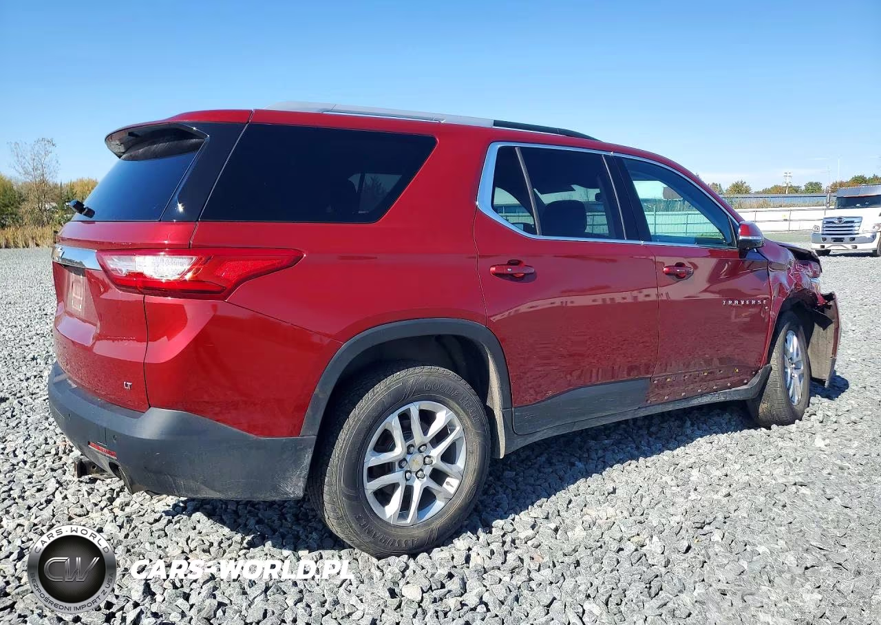 2018 Chevrolet Traverse Lt VIN:1GNERGKW3JJ285480 - 3