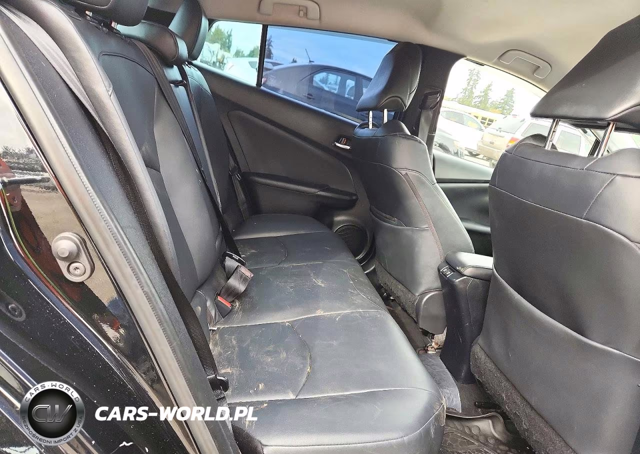 2020 Toyota Prius Xle VIN:JTDKARFU0L3116337 - 10