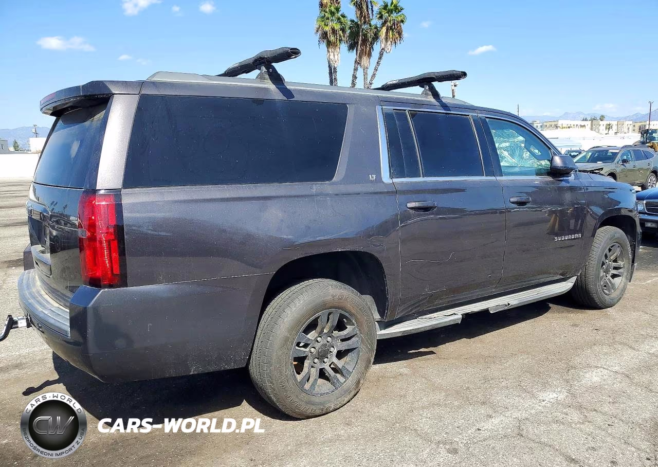 2017 Chevrolet Suburban C1500 Lt VIN:1GNSCHKC3HR153623 - 3