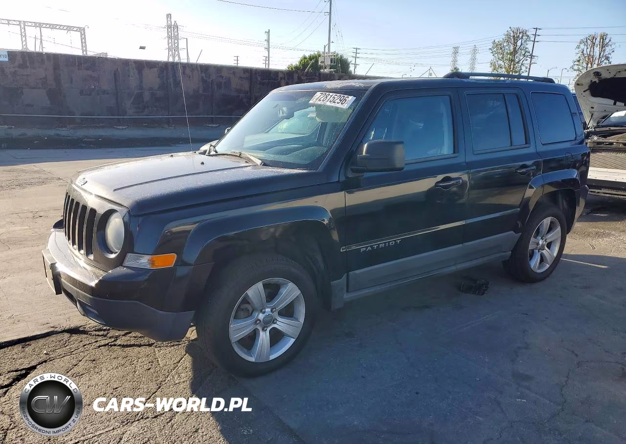 2013 Jeep Patriot Latitude VIN:1C4NJPFB2DD223126 - 1