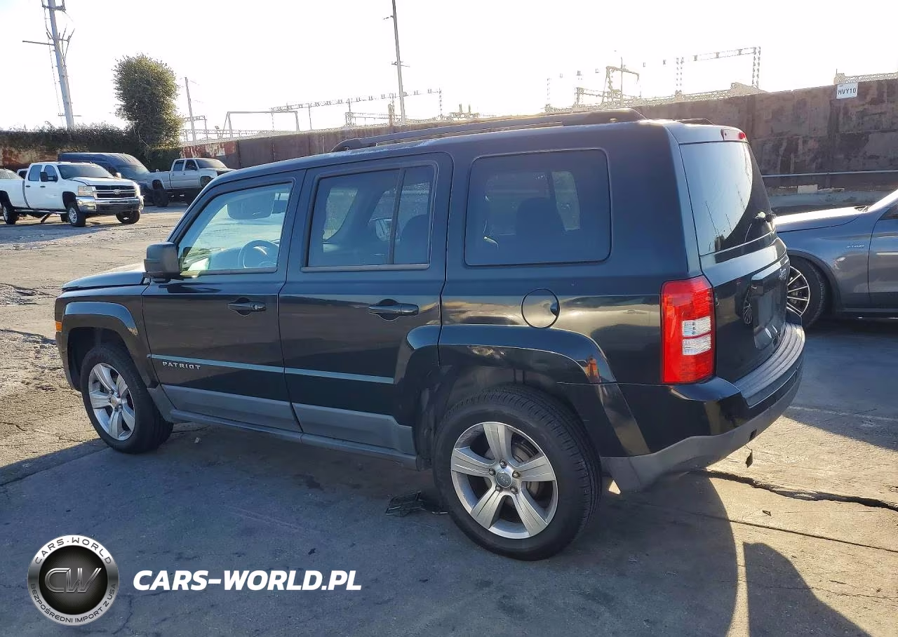 2013 Jeep Patriot Latitude VIN:1C4NJPFB2DD223126 - 2