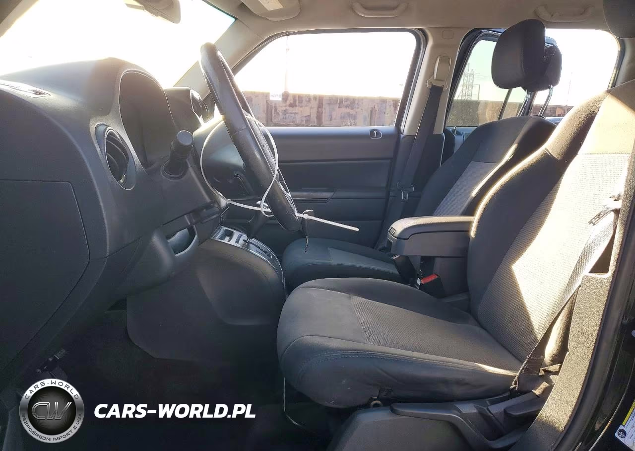 2013 Jeep Patriot Latitude VIN:1C4NJPFB2DD223126 - 7