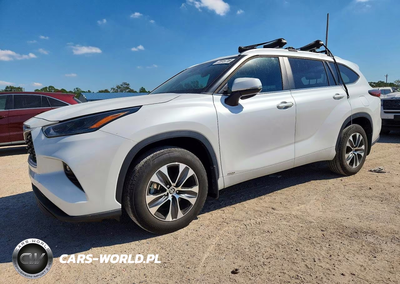 2024 Toyota Highlander Hybrid Xle