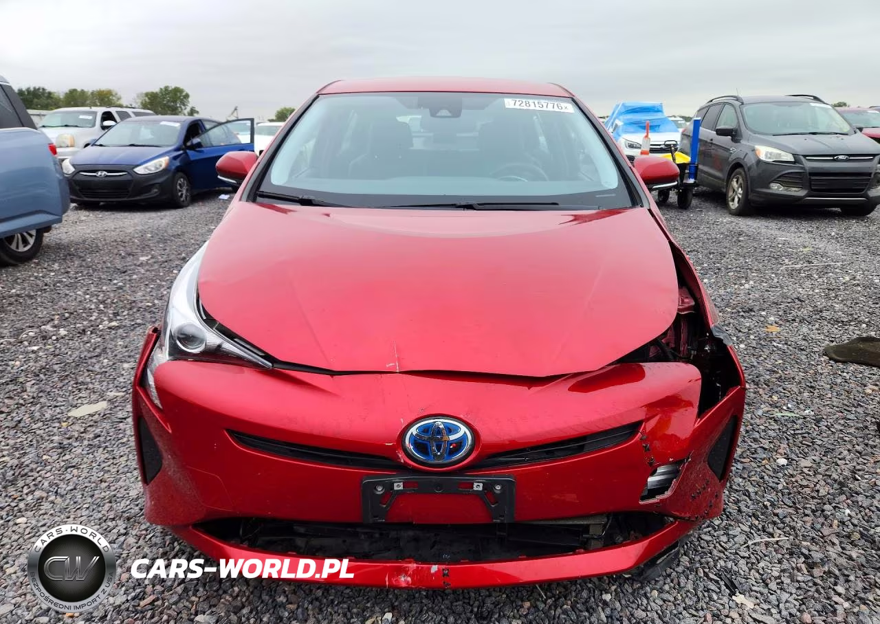 2017 Toyota Prius Four VIN:JTDKARFU3H3529120 - 5